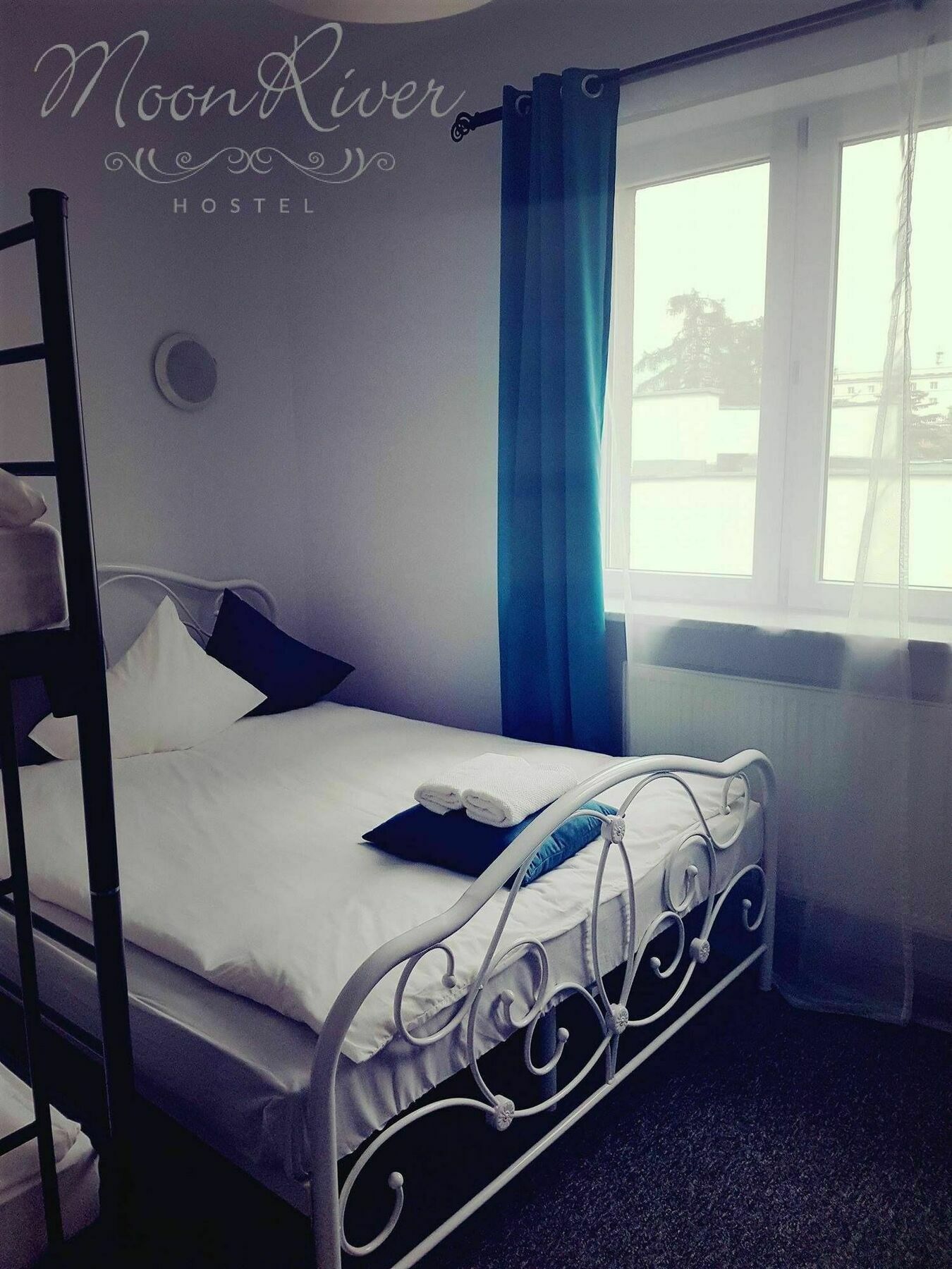 Moonriver Inn Варшава Екстер'єр фото