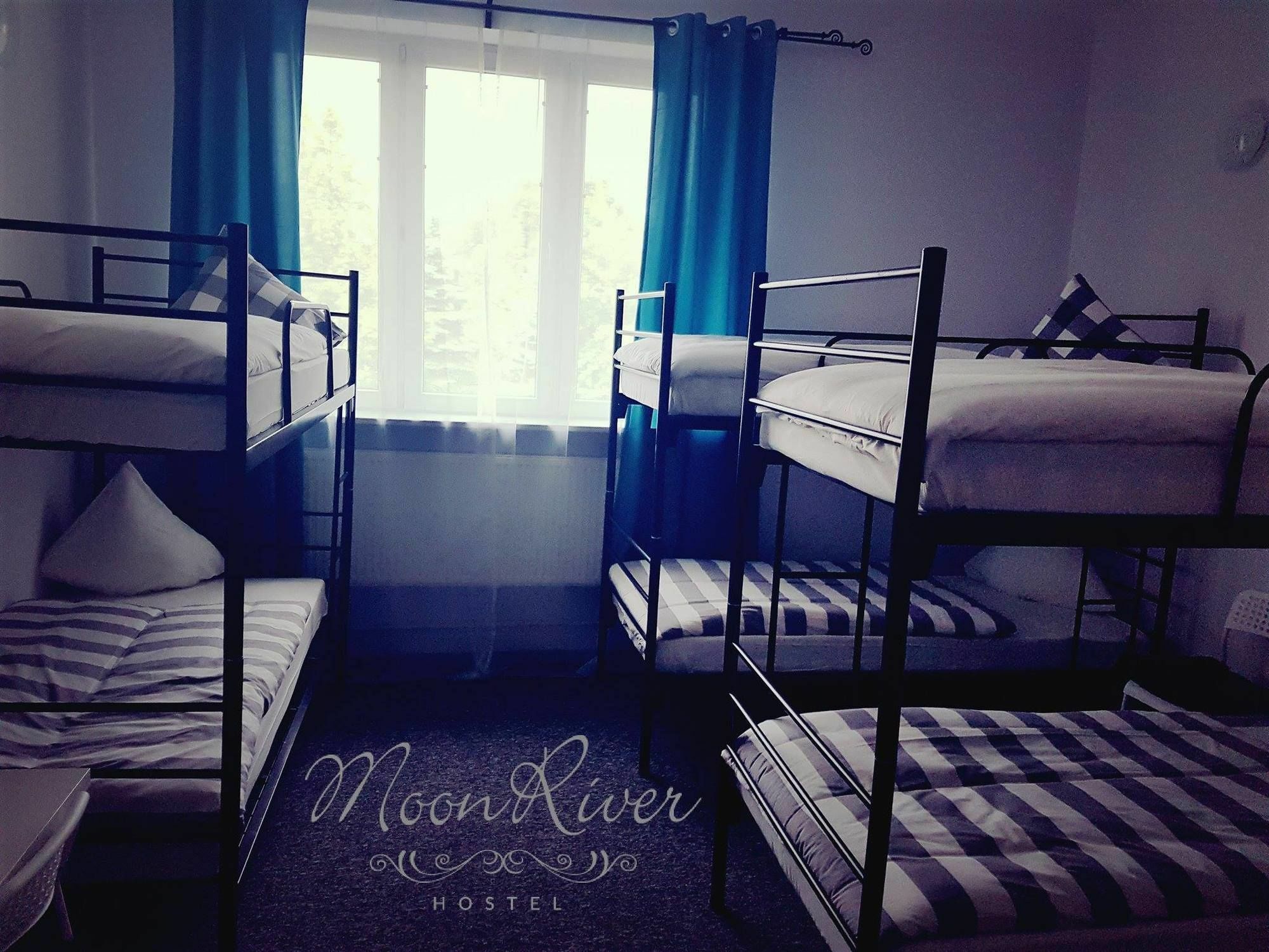 Moonriver Inn Варшава Екстер'єр фото